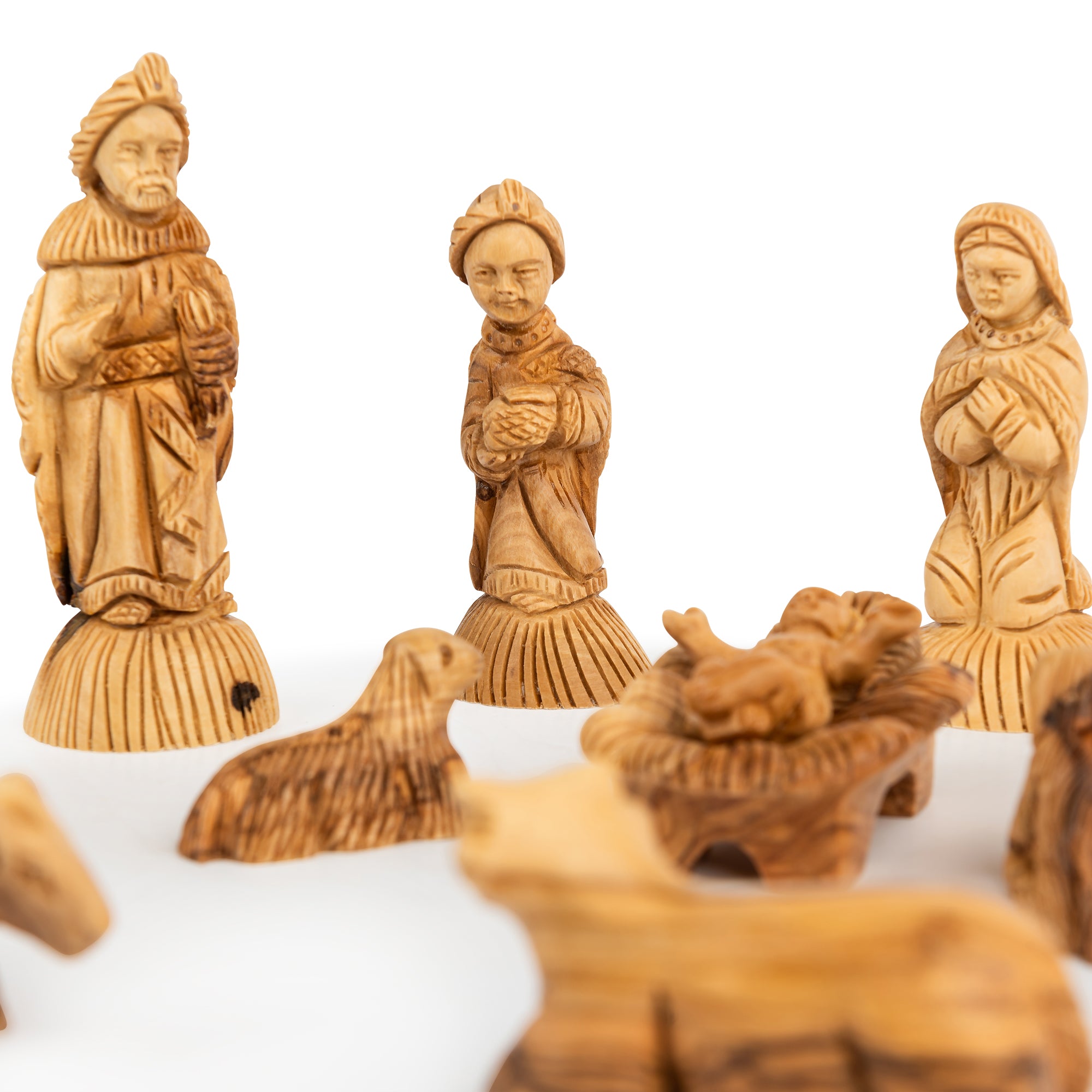Rustic Olive Wood Nativity Scene with Large Detailed Stable | Hand Carved Holy Family & Shepherds | Holy Land Christian Gift